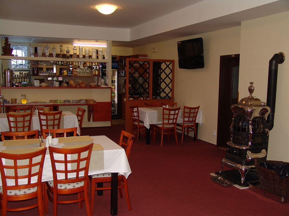 多摩维那酒店 Špindlerŭv Mlýn 外观 照片